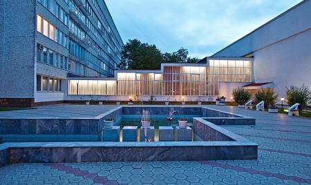 Вечерний вид на фонтан