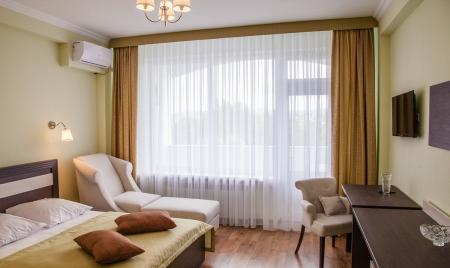 Комната одноместного улучшенного номера