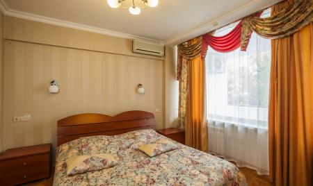 Вторая спальня двухместного люкса трехкомнатного 60 кв.м.