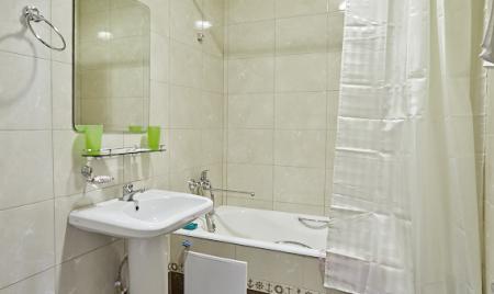 Санузел в двухместном улучшенном 7 этаж