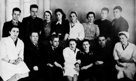 Сотрудники санатория 1945 год